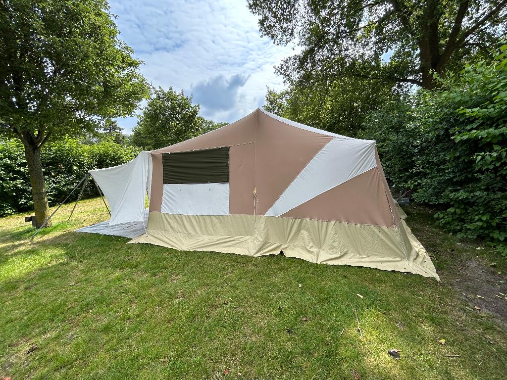 Trigano Olympe vouwwagen 2012 – Ruime gezinsvouwwagen, Ophalen, Trigano, Beige, Aanwezig
