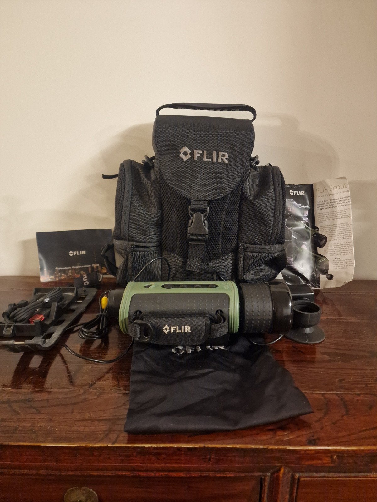 FLIR Scout TS 32R Nachtkijker met Tas - Zo goed als nieuw, Minder dan 8x, Ophalen of Verzenden, Zo goed als nieuw, Overige typen