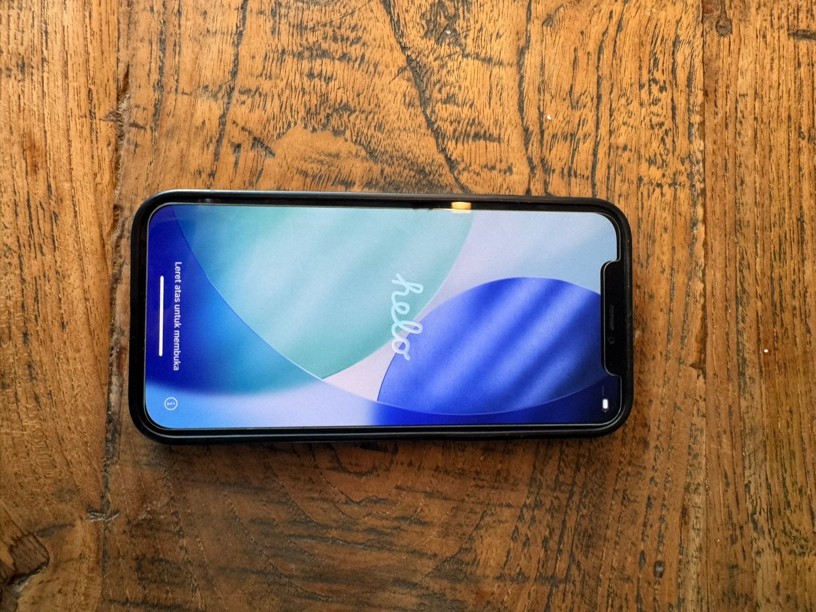 Foto 2 van iPhone 12 Zwart - Incl. Hoesje 128GB