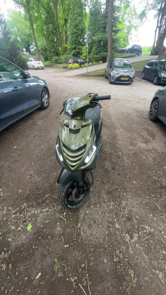 Piaggio Zip 4T uit 2011 (ruilen mag ook), Fietsen en Brommers, Brommeronderdelen | Scooters, Ophalen of Verzenden, Gebruikt, Overige typen
