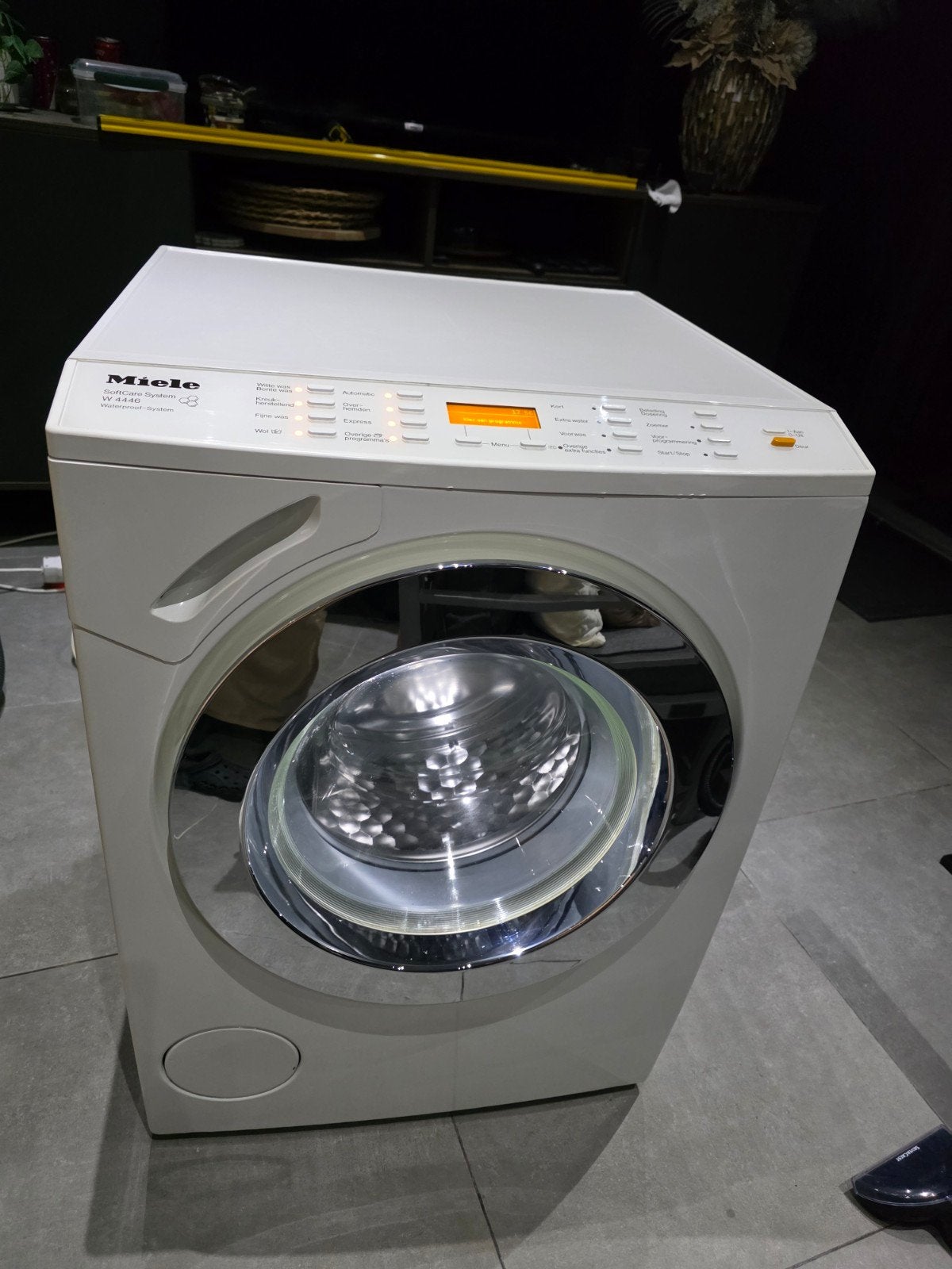 Nette Miele Wasmachine W 4446 - 1600 toeren, Ophalen of Verzenden, Gebruikt, 1600 toeren of meer, Voorlader