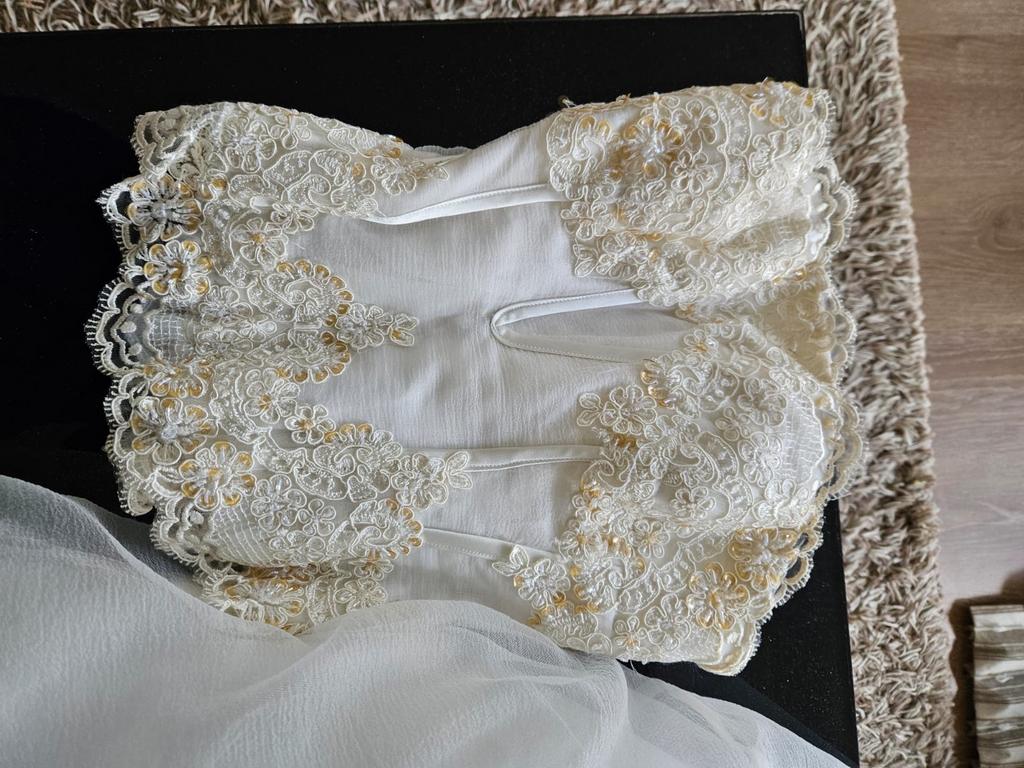 Creme Trouwjurk XXS met Hoepelrok en Topje, Ophalen, Gedragen, Beige, Trouwjurk