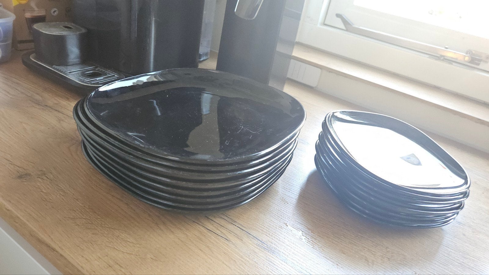 Zwarte vierkante borden set - 8 grote, 8 kleine, Gebruikt, Keramiek, Ophalen of Verzenden, Bord(en)