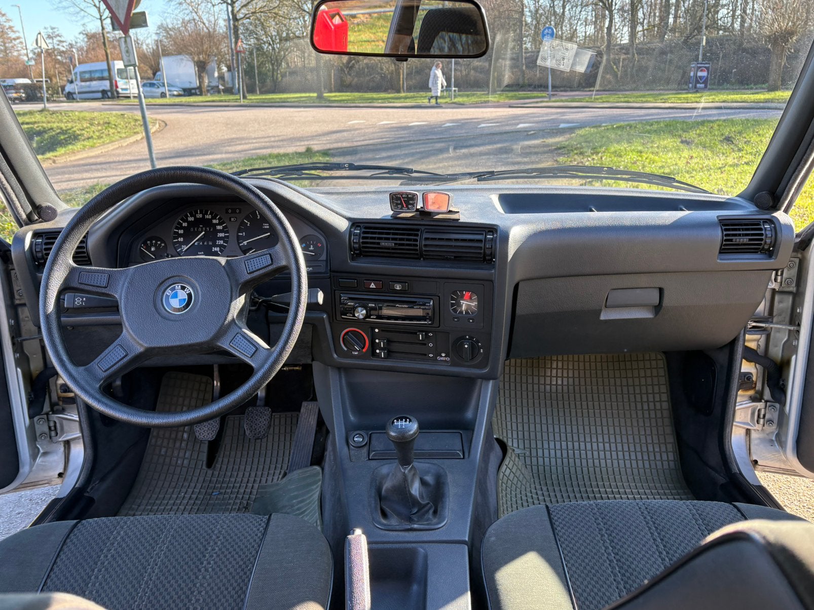 Bmw 323i E30 Originele Topstaat 24000 km met wagenhistorie, foto 5