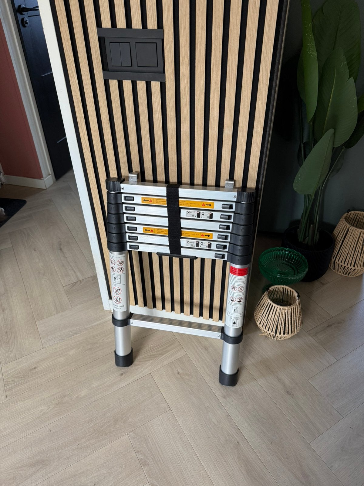 Dakttent Lange telescoop ladder 2.3, Doe-het-zelf en Verbouw, Ophalen of Verzenden, Zo goed als nieuw, 4 meter of meer
