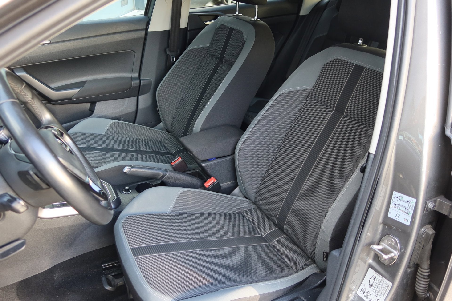 Foto 16 van Volkswagen Polo 1.0 TSI Highline DSG|PANO|LED|ACC|Camera|Car