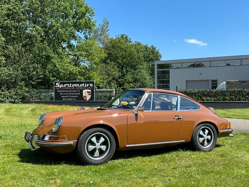 Porsche 911 T 2.4 MFI Coupé Ölklappe - 1972 - Toprestauratie, Achterwielaandrijving, Bruin, 2341 cc, Handgeschakeld