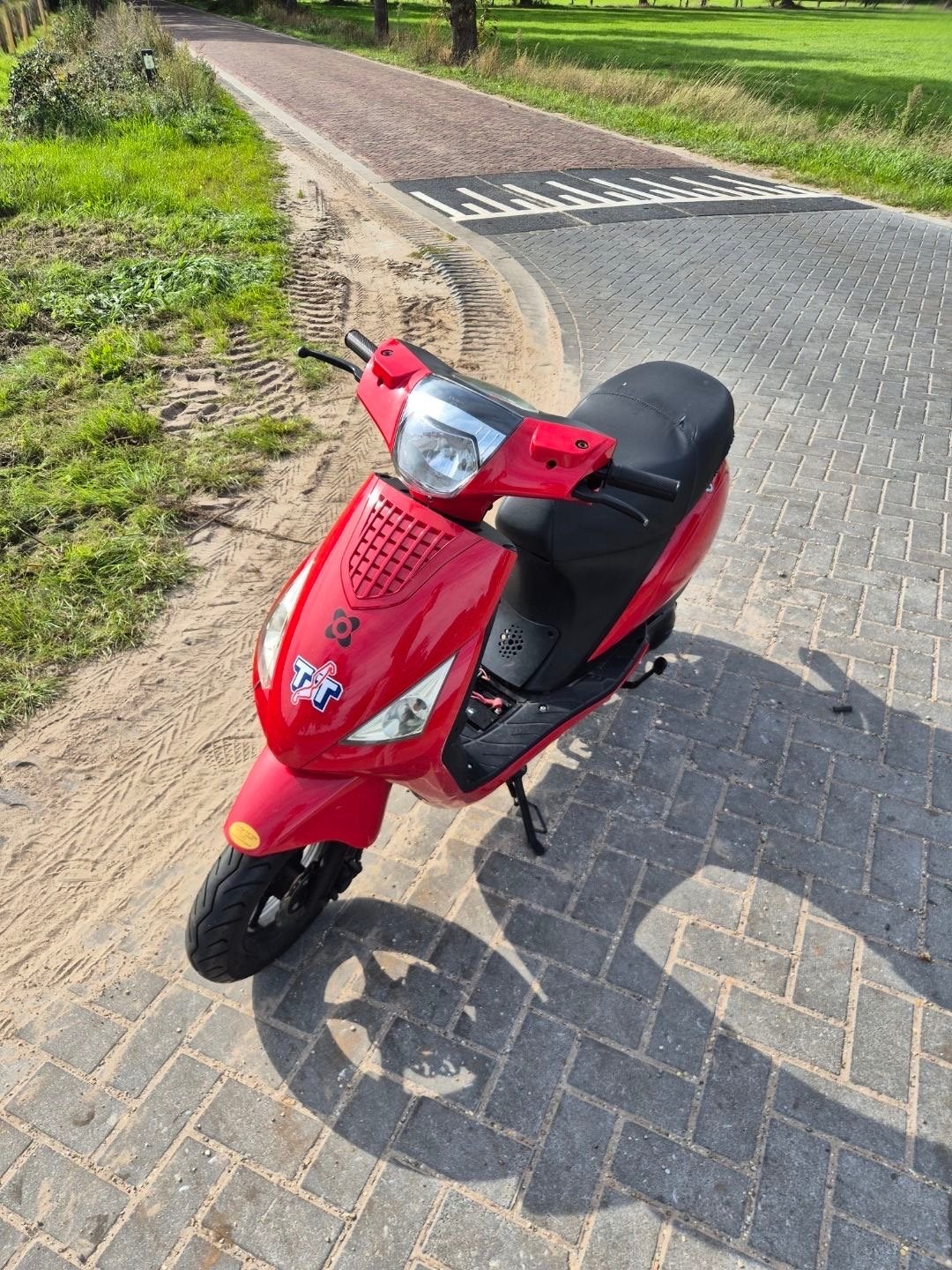 AGM SP50 Scooter (70cc brom), Fietsen en Brommers, Ophalen of Verzenden, Gebruikt, Overige typen, Overige merken