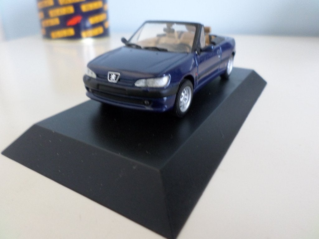 PEUGEOT 306 van 1995  MiniChamps. VERKOCHT, Ophalen of Verzenden, Nieuw, Auto, MiniChamps