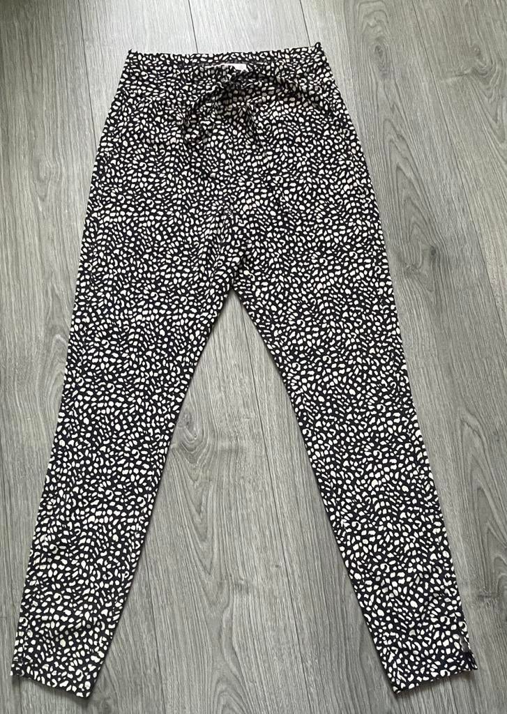 Studio Anneloes travelstof broek met rekbare tailleband mt S, Zwart, Ophalen of Verzenden, Zo goed als nieuw, Maat 36 (S)