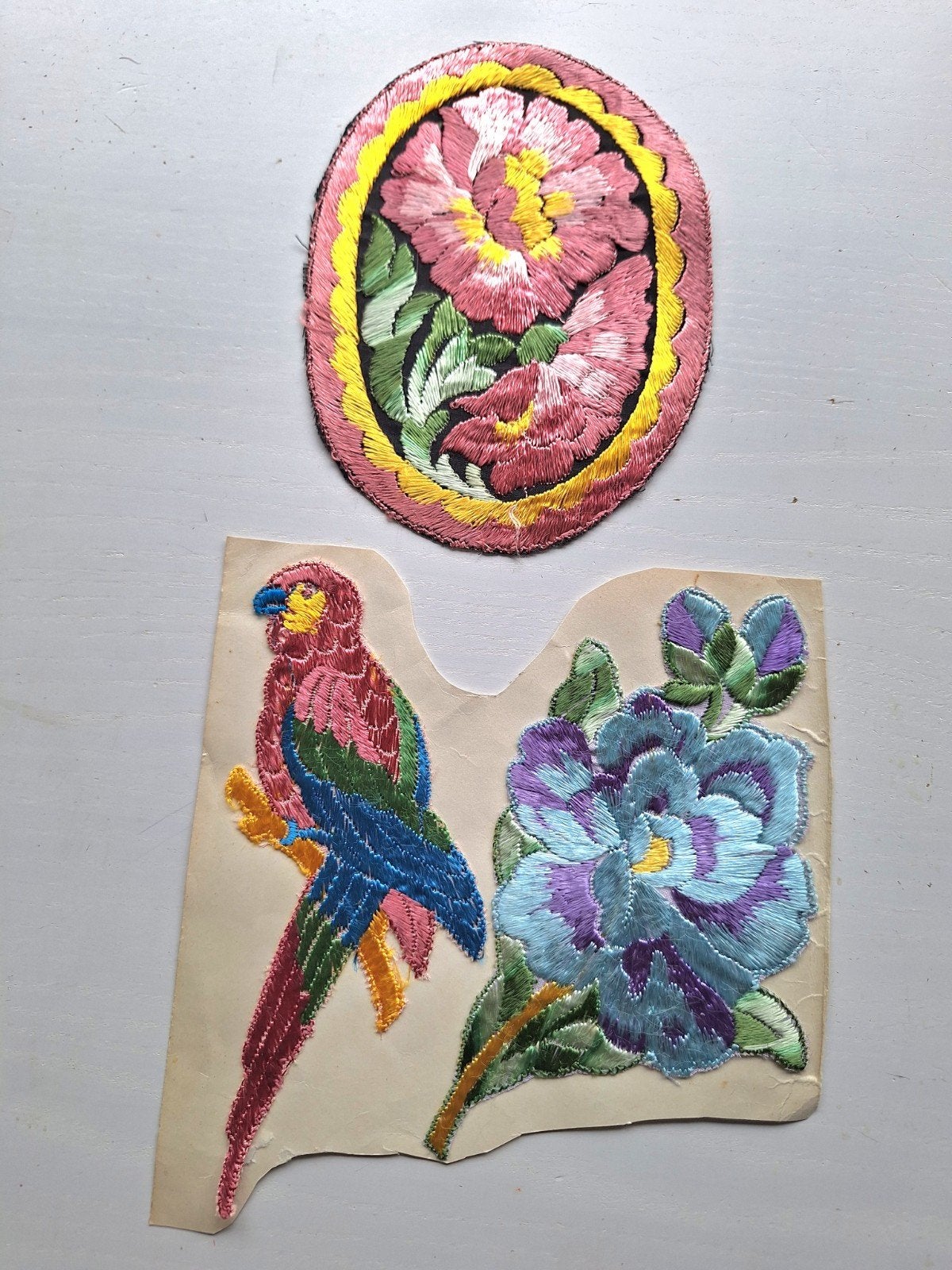 Turmac geborduurd zijde jaren 1920-1930, Ophalen