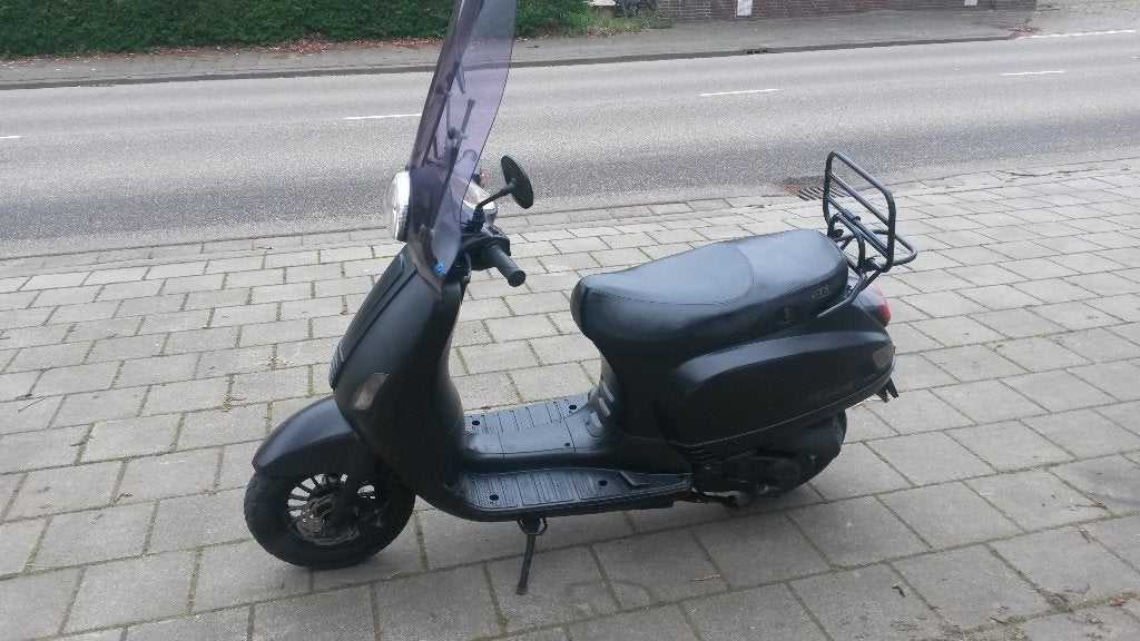 vespa btc riva 2019, blauw kenteken, Gebruikt, Ophalen of Verzenden, Benzine, Vespa