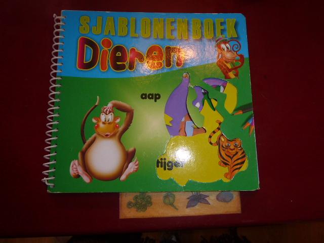 dieren sjablonen boek, Ophalen of Verzenden, Knutselen