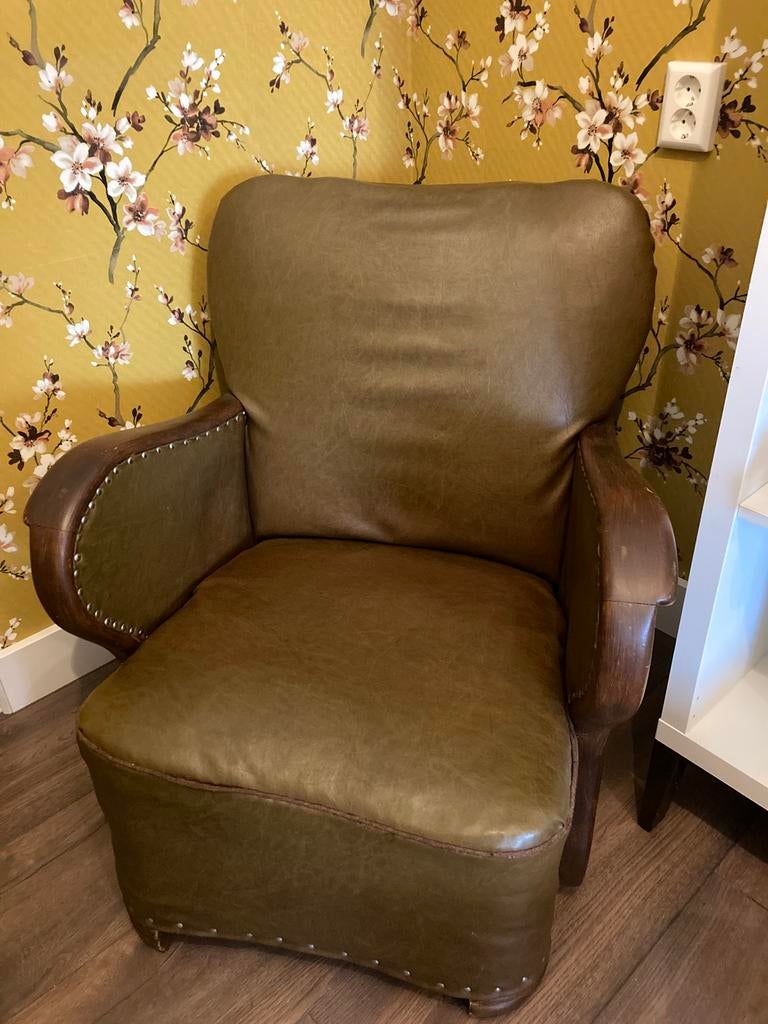Vintage antiek fauteuiltje donkerbruin donkere cognackleur, Ophalen, Gebruikt, Leer, Vintage