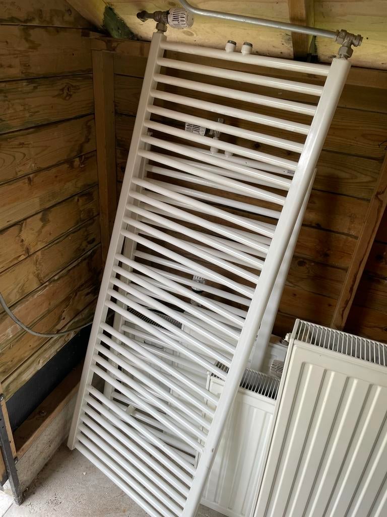 8 Radiatoren: diverse maten, incl. design en smal, Ophalen, Gebruikt, Radiator, 60 tot 150 cm