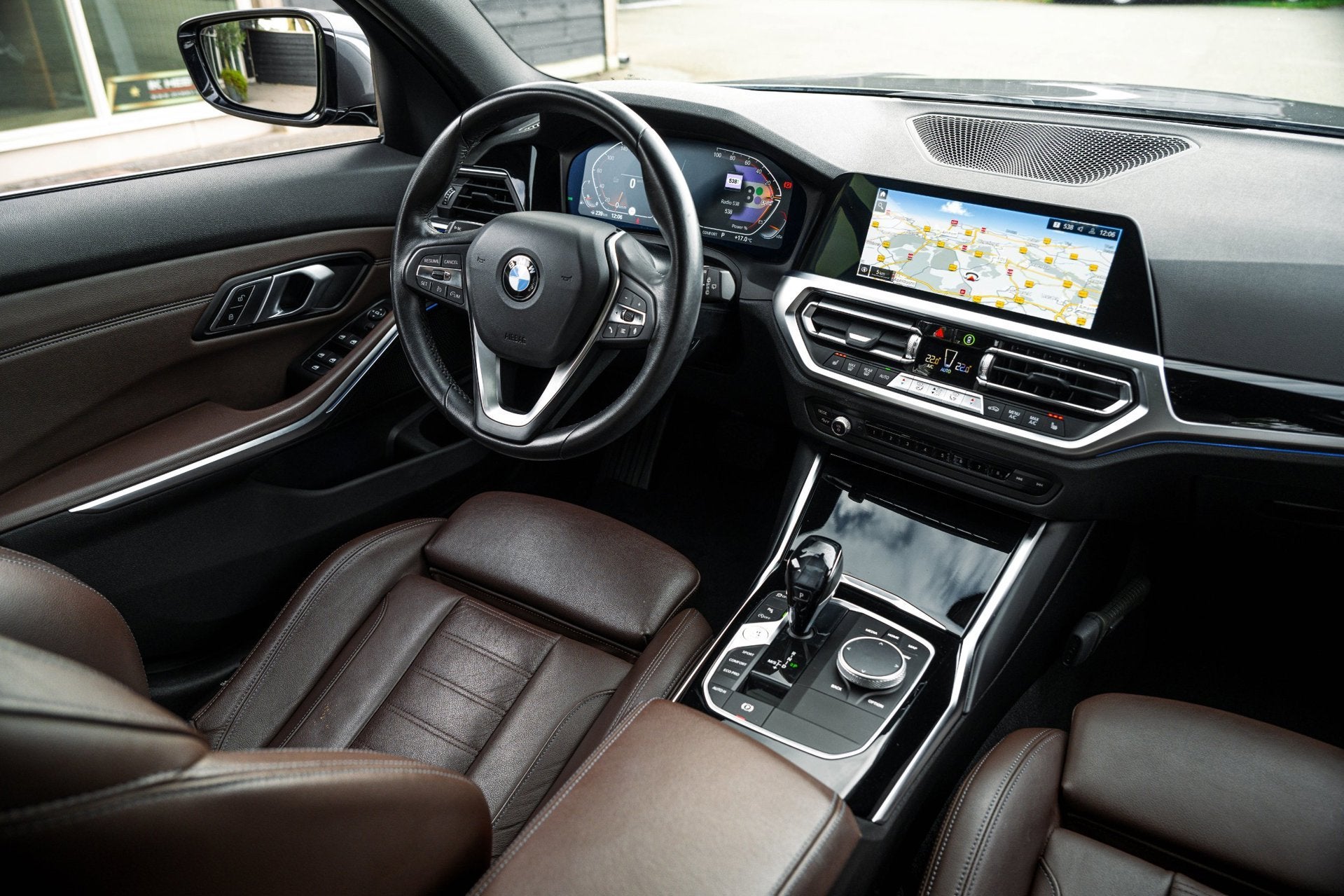 BMW 3-serie Touring 318i High Executive Edition I NAP I pano, Auto's, Achterwielaandrijving, Euro 6, Nieuw, 3-Serie