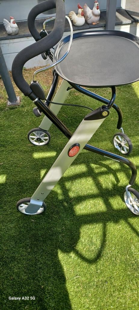 Rollator Trust  Care lichtgewicht voor binnen, Diversen, Rollators, Ophalen, Opvouwbaar, Gebruikt