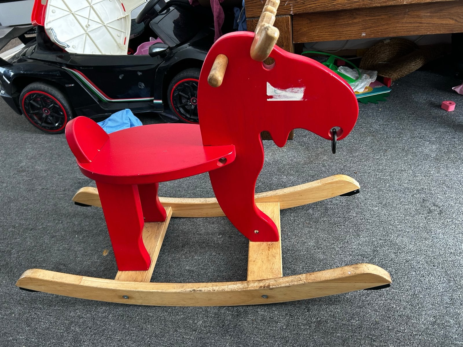 Rood houten hobbelrendier voor kinderen, Kinderen en Baby's, Speelgoed | Houten speelgoed, Ophalen, Gebruikt, Rij- of Hobbelspeelgoed