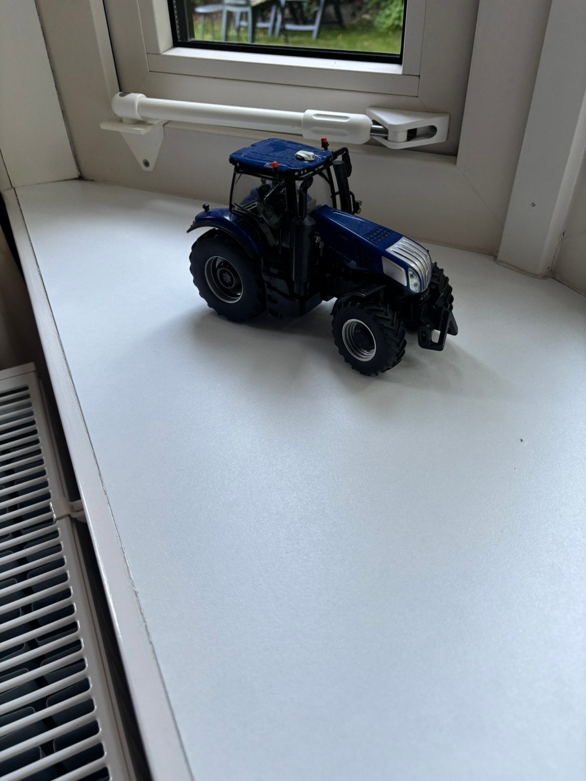 Siku 1:32 new holland T7 315 blue power, Ophalen of Verzenden, Zo goed als nieuw, Tractor of Landbouw, SIKU