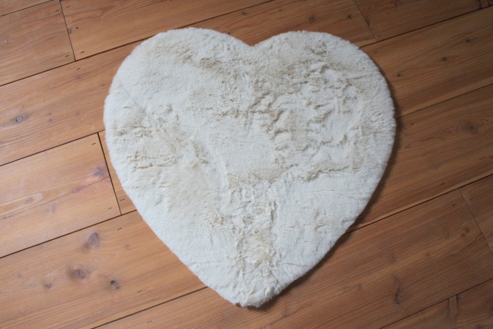 Superzacht fluffy vloerkleed in een hart vorm blauw & creme, 50 tot 100 cm, Nieuw, Blauw, Overige vormen