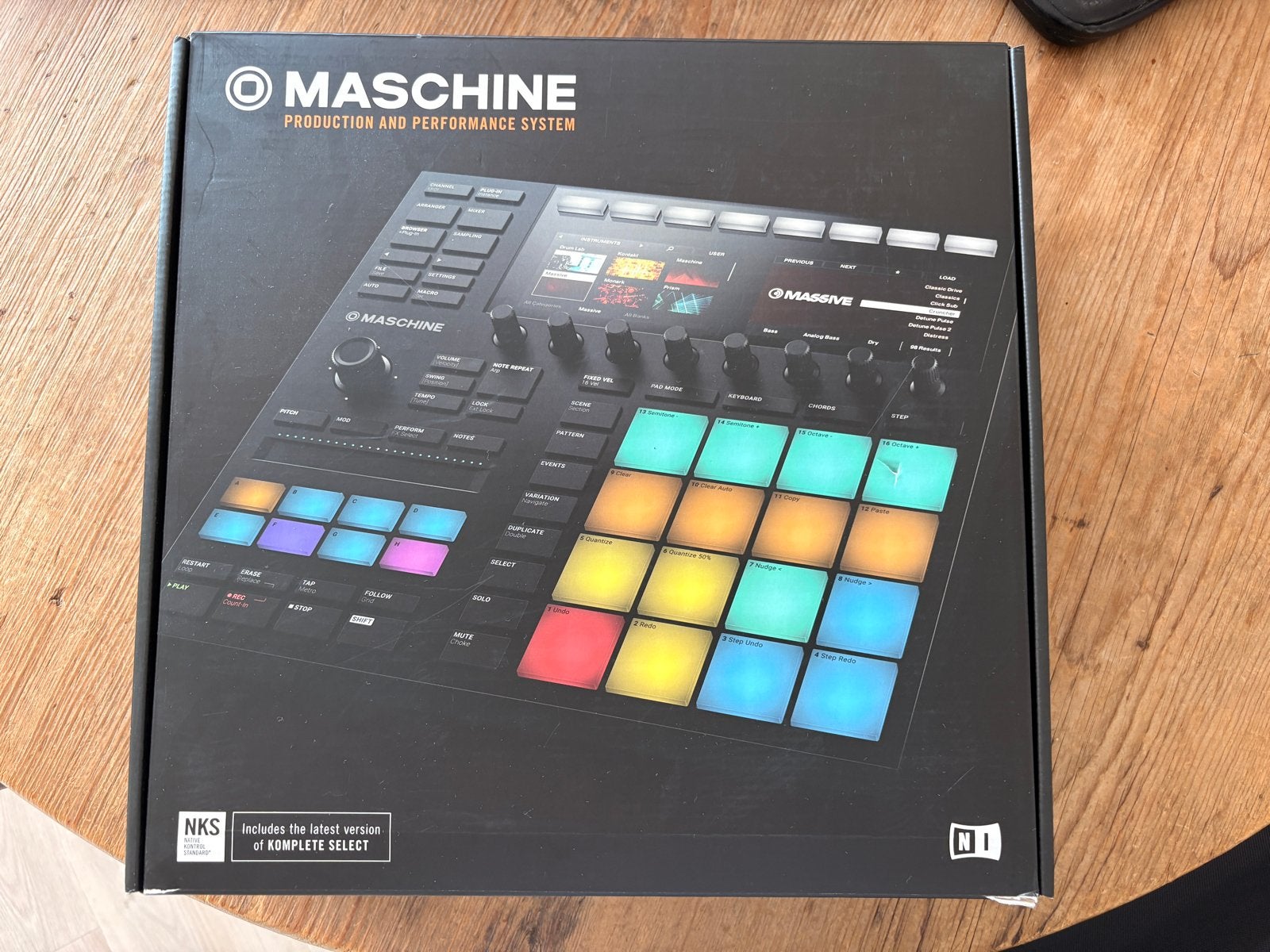Native Instruments Maschine MK3, Analog Case en stofkap, Ophalen of Verzenden, Zo goed als nieuw