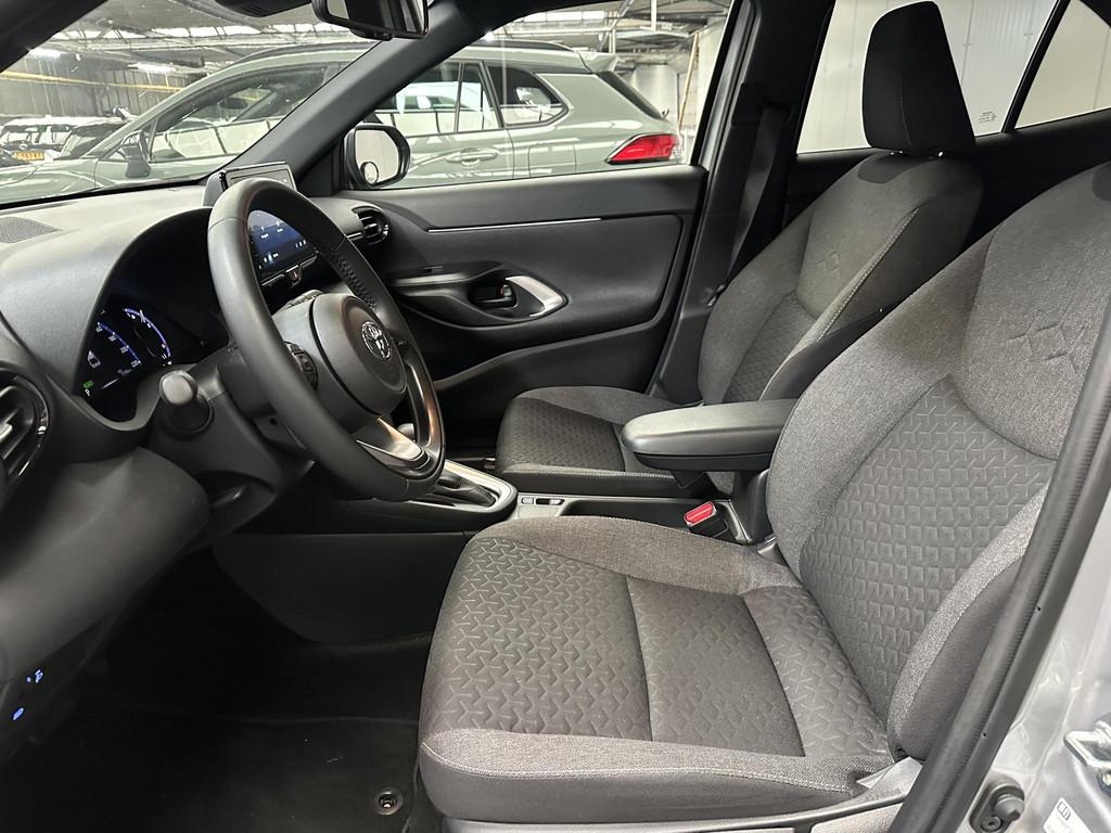 Toyota Yaris Cross 1.5 Hybrid Dynamic Nette auto, slechts 17, Auto's, Toyota, Stof, Gebruikt, 116 pk, Bedrijf