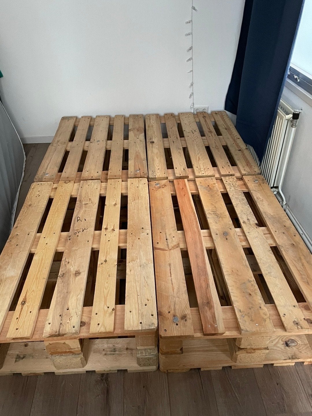 Palletbed - Stevig en stijlvol bedframe van pallets, Ophalen, Gebruikt, Bruin, Tweepersoons