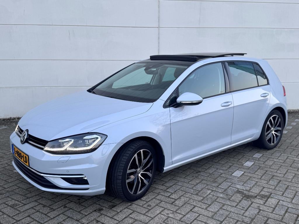 Volkswagen Golf 1.5 TSI 150pk 7-DSG 2018 Wit, Auto's, 1498 cc, 4 cilinders, 150 pk, Wit