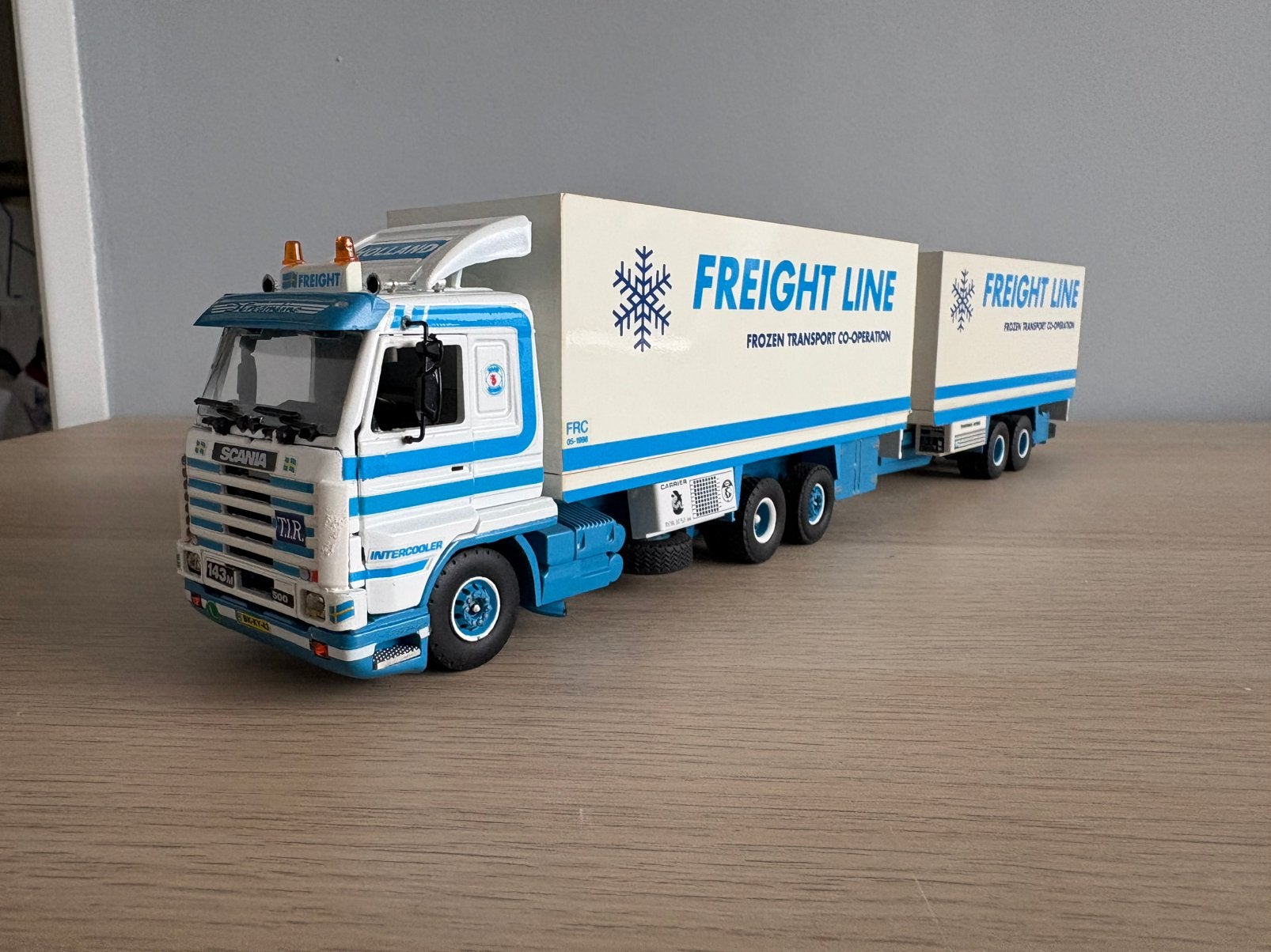 Tekno Scania 143M 500 Freight line Holland Wipkar, Ophalen, Zo goed als nieuw, Bus of Vrachtwagen, Tekno
