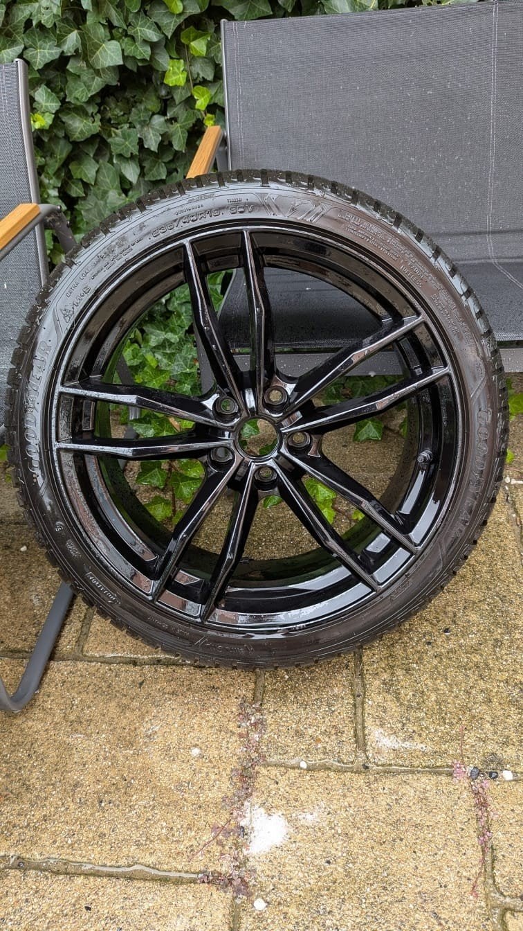 Winterbanden en velgen Tesla Model 3 235/40 R19 TPMS, Ophalen