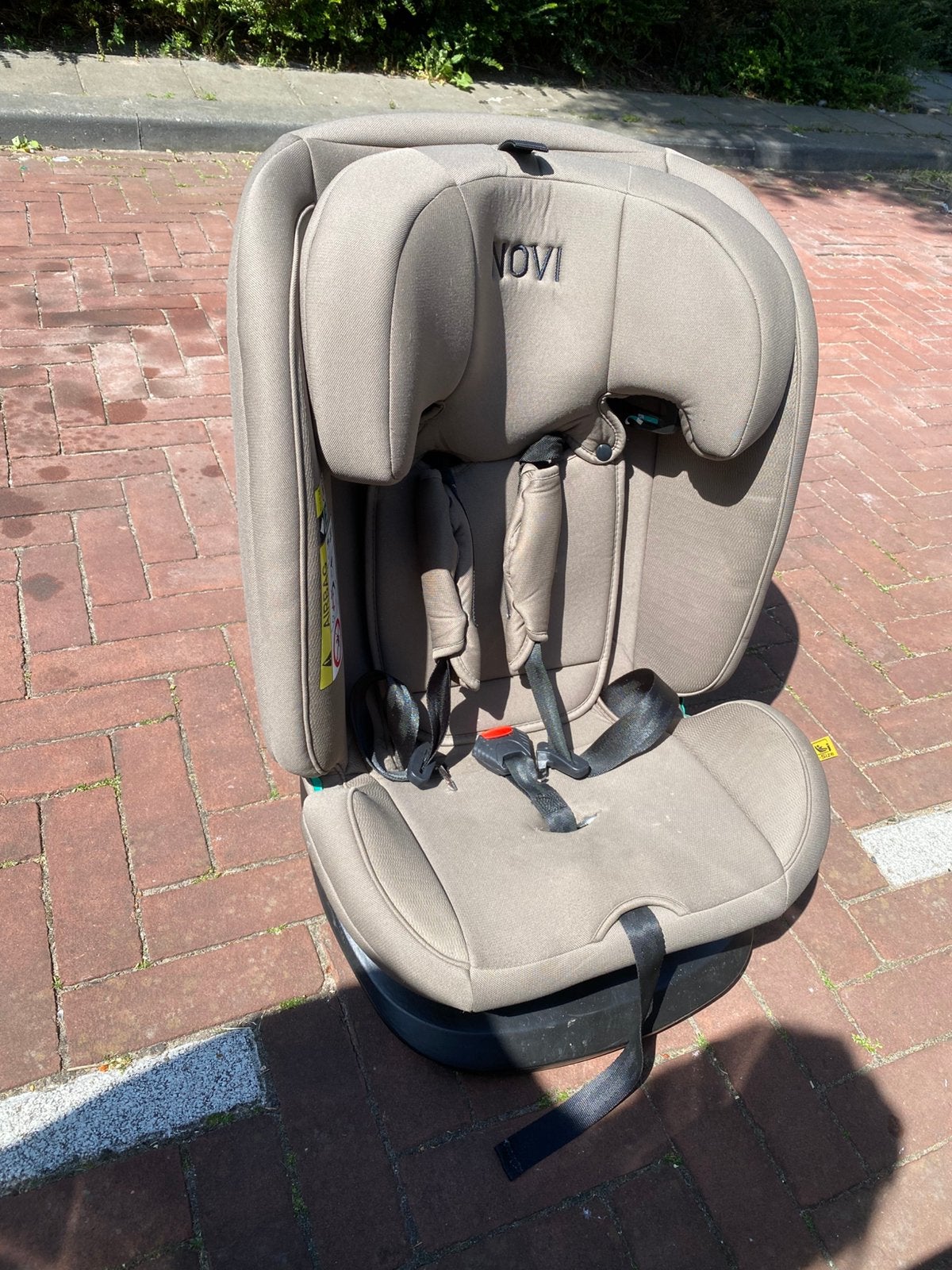 Autostoel Novi Goliath Premium I-Size Rotation Dark Taupe, Kinderen en Baby's, Autostoeltjes, Ophalen of Verzenden, Zo goed als nieuw