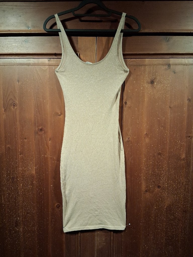 Crème goudglitter midi jurk XS Pull & Bear, Kleding | Dames, Beige, Ophalen of Verzenden, Zo goed als nieuw, Maat 34 (XS) of kleiner