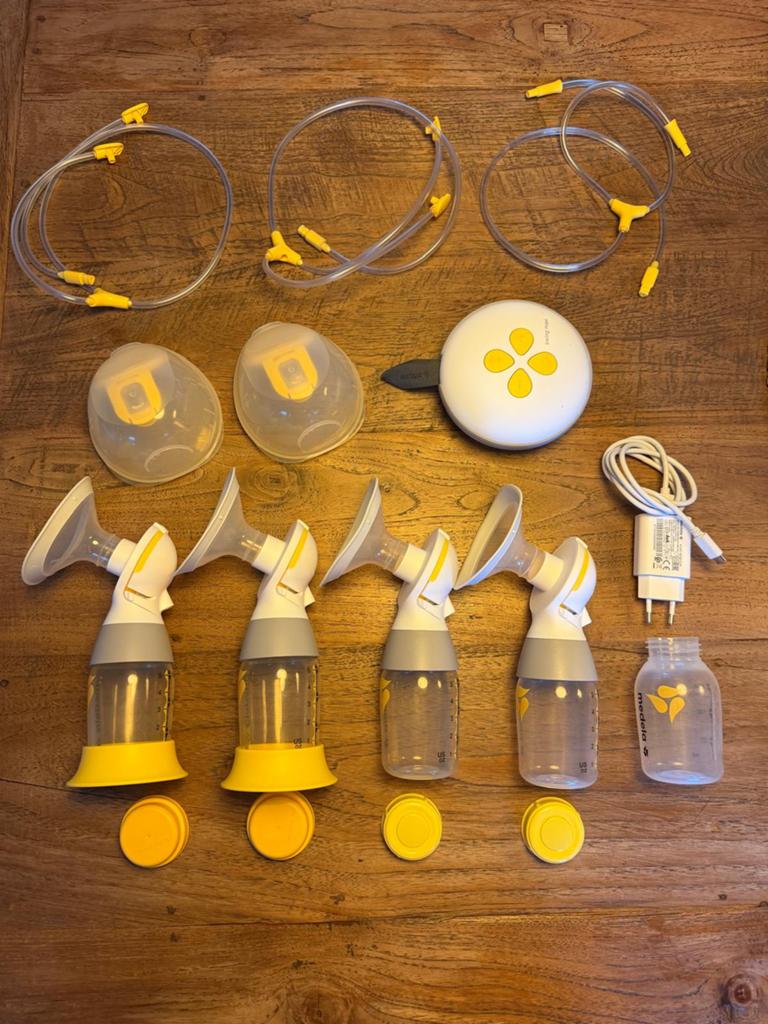 Medela swing maxi dubbele elektrische kolf, Kinderen en Baby's, Babyvoeding en Toebehoren, Ophalen of Verzenden, Zo goed als nieuw