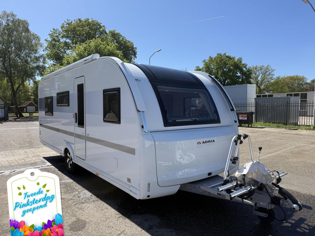 Adria Adora 593UP 2022, Niet ingevuld, Niet ingevuld, Niet ingevuld, Tot en met 4