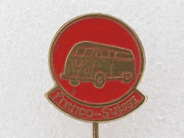 SP2101 Speldje Franco-Suisse VW bus rood, Ophalen of Verzenden, Gebruikt, Transport