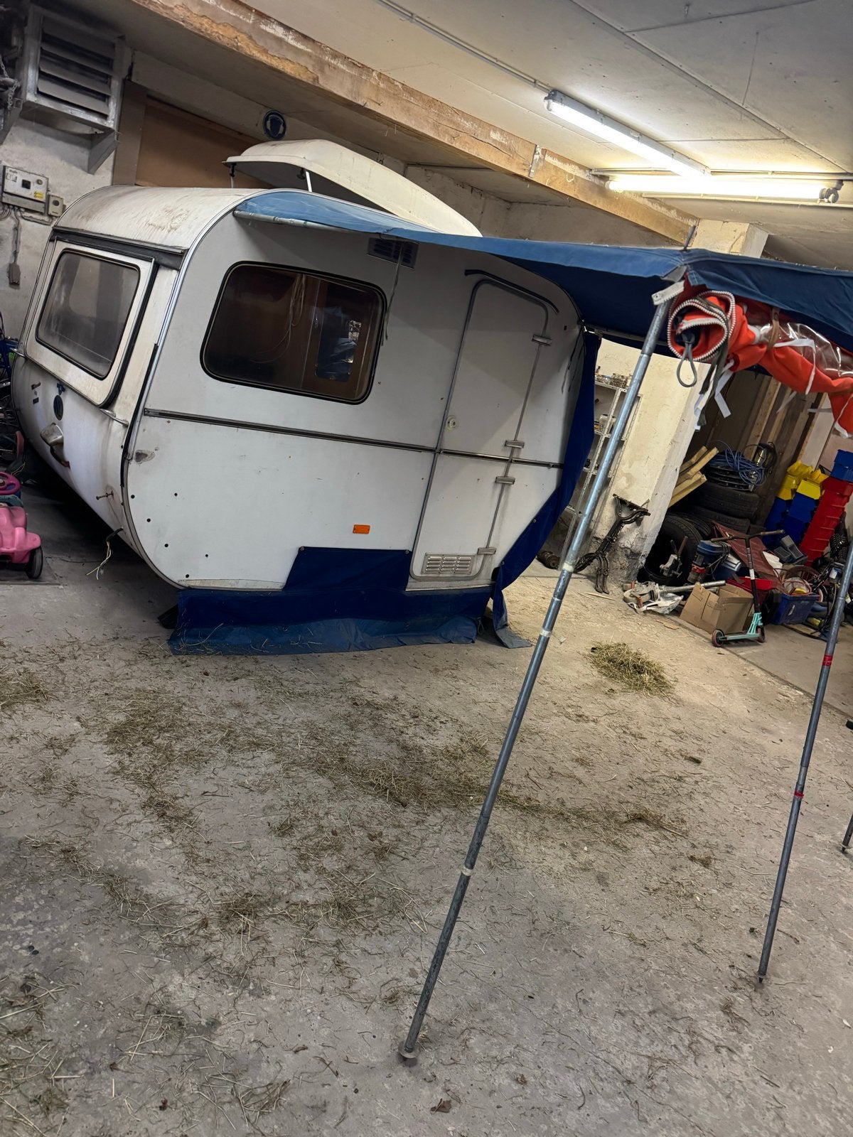 Weltbummler caravan uit 1965 - Opknapproject met voortent, Ophalen, Gebruikt, A, A