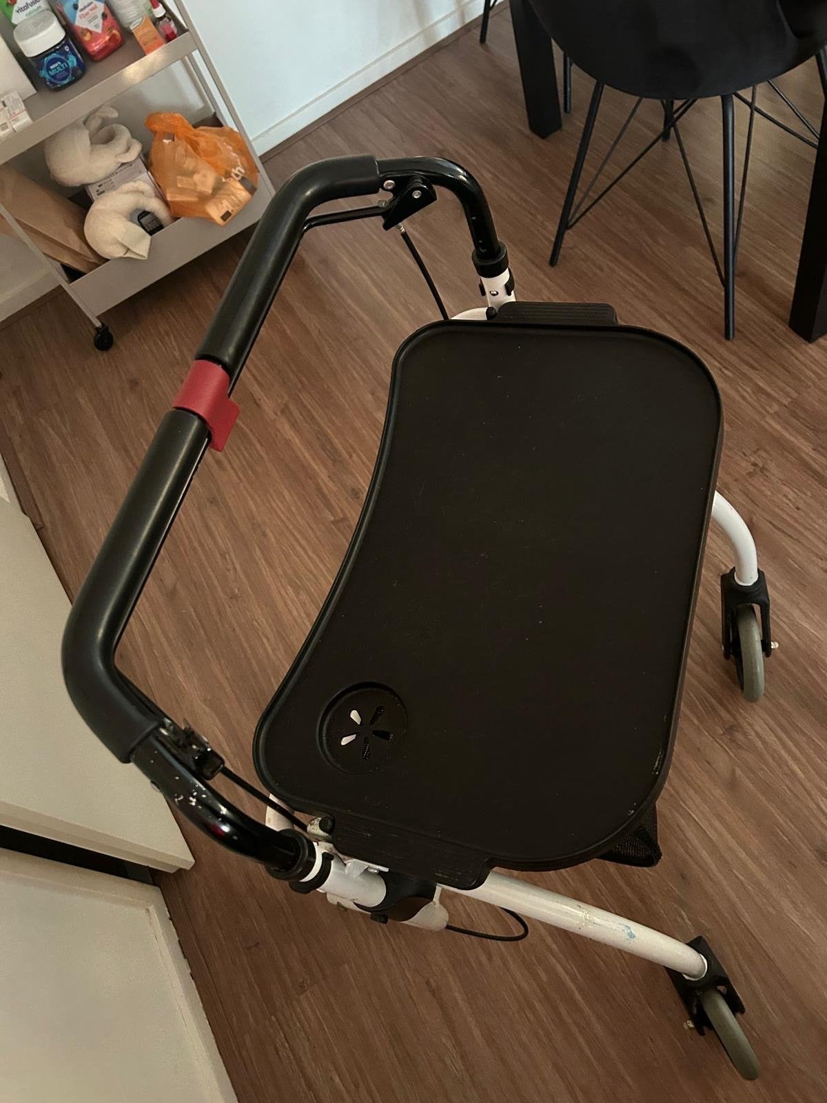 Drive Roomba rollator met dienblad, Ophalen of Verzenden, Lichtgewicht, Gebruikt
