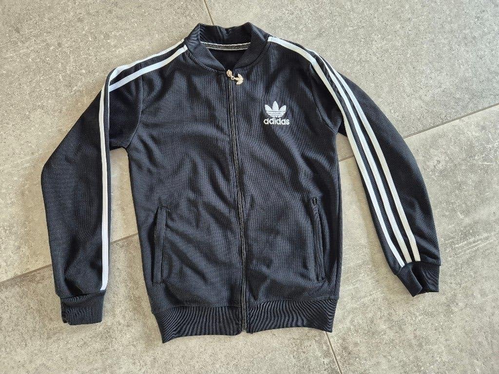 Adidas vest met rits Maat 152, Adidas, Jongen of Meisje, Trui of Vest, Ophalen of Verzenden