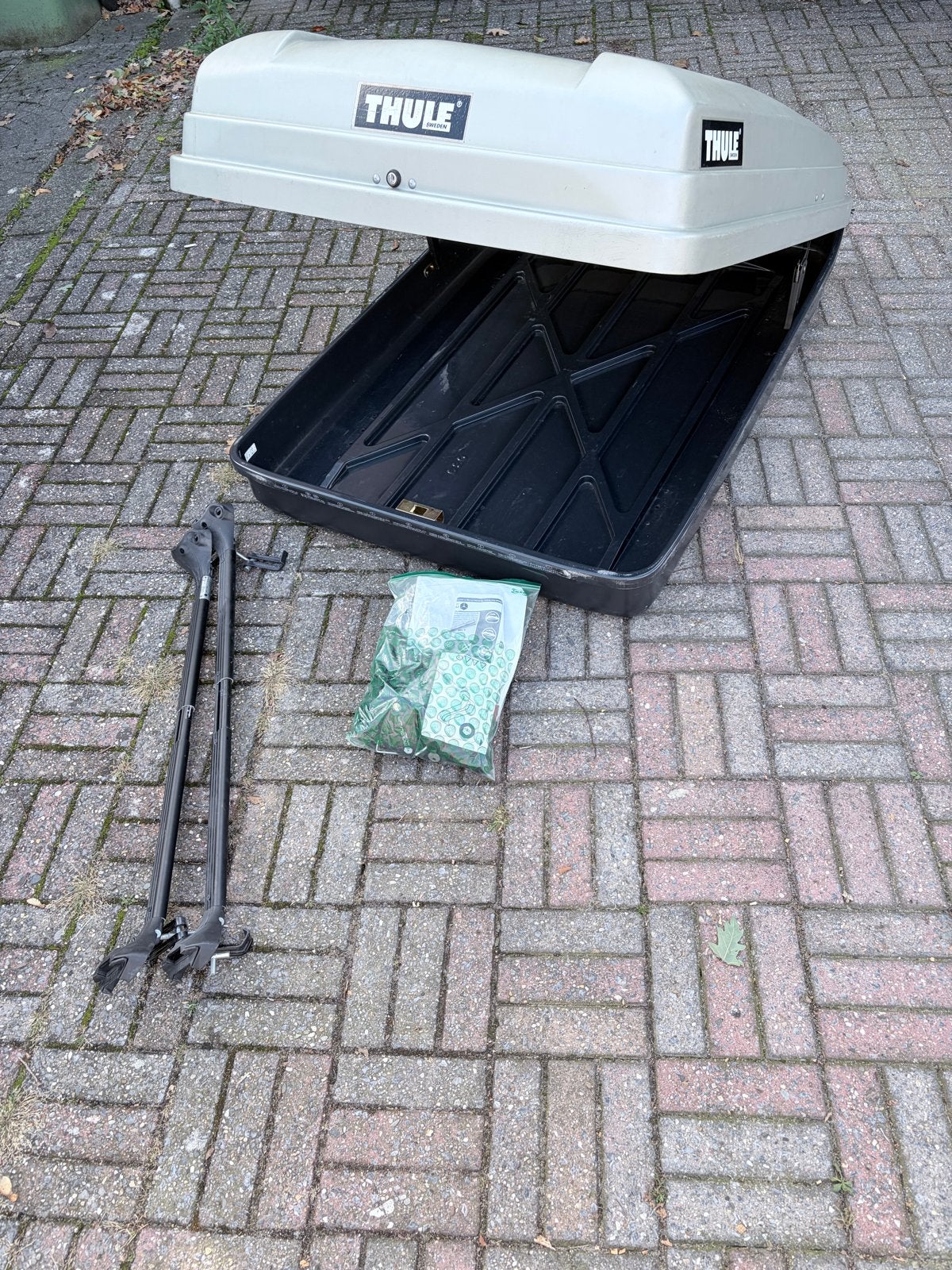 Thule Dakkoffer 385 L met Dakdragers - Gebruikt, Auto diversen, Ophalen, Gebruikt