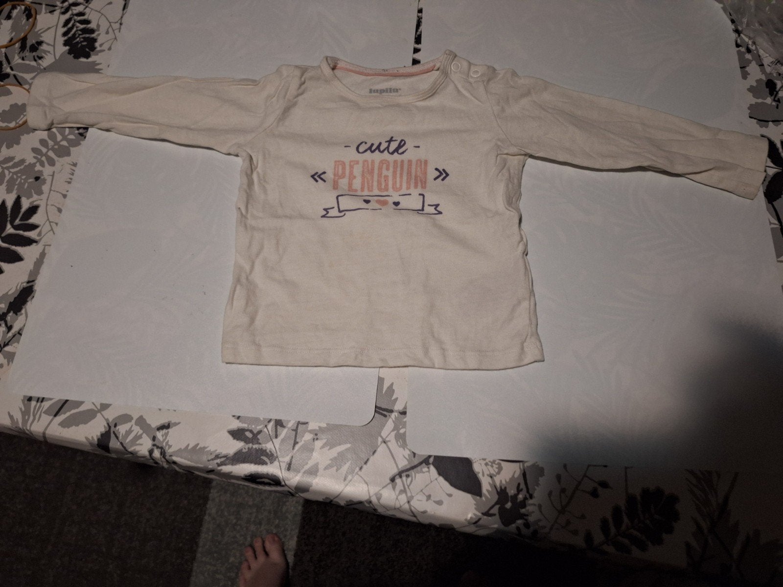 Baby Meisje Dunne Truitje. Maat 74., Kinderen en Baby's, Babykleding | Maat 74, Meisje, Ophalen of Verzenden, Zo goed als nieuw