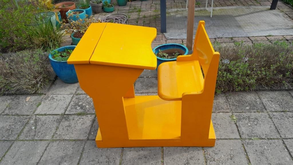 Vintage schoolbankje, Antiek en Kunst, Antiek | Meubels | Stoelen en Banken, Ophalen