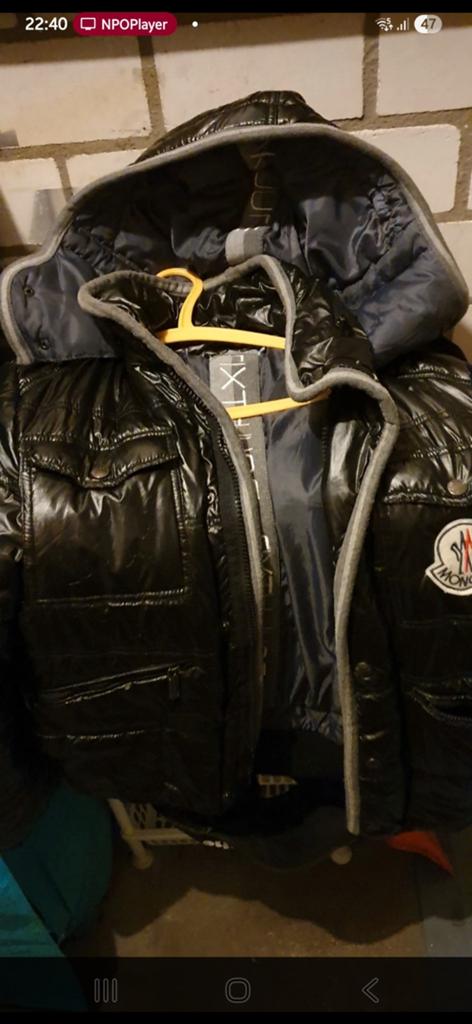 Moncler jas zwart met capuchon, Maat 38/40 (M), Zwart, Moncler, Ophalen of Verzenden