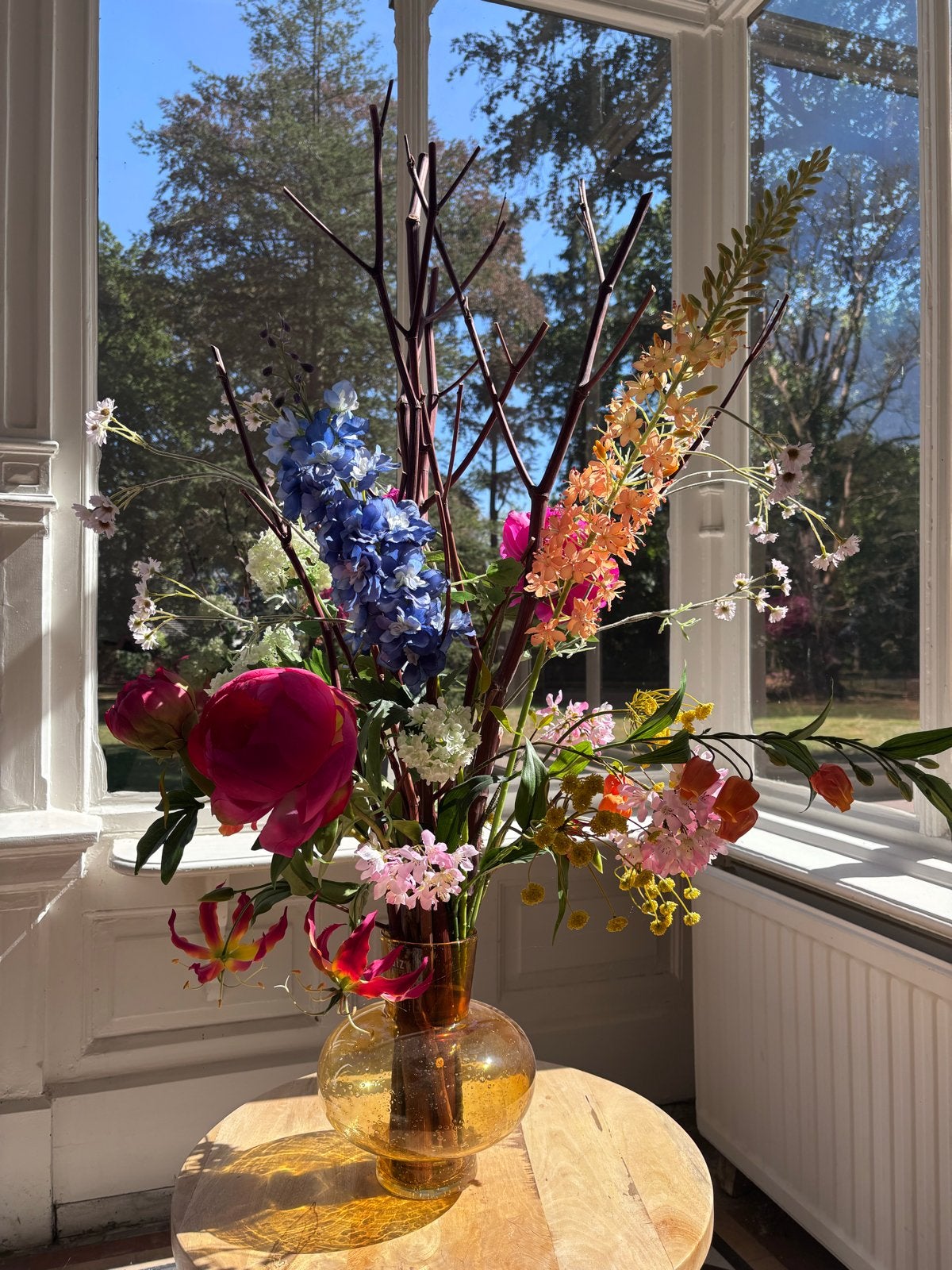 Boeket met kunstbloemen in een Dutz vaas, Ophalen, Meerkleurig, Inclusief decoratie, Glas