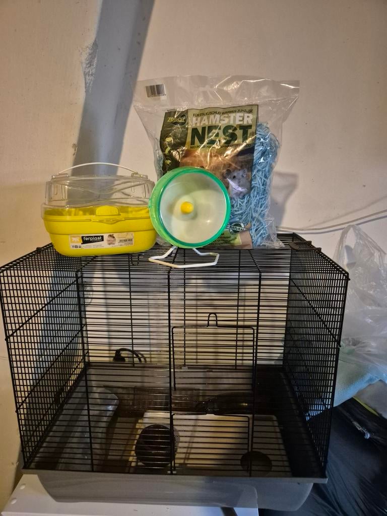 Mooie hamsterkooi met 3 verdiepingen, Kooi, Minder dan 75 cm, Zo goed als nieuw, Hamster
