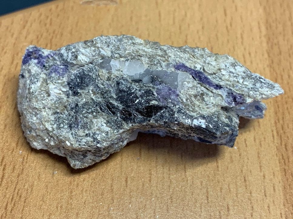 Wolframiet, fluoriet, muscoviet, Verzamelen, Mineralen en Fossielen, Ophalen of Verzenden