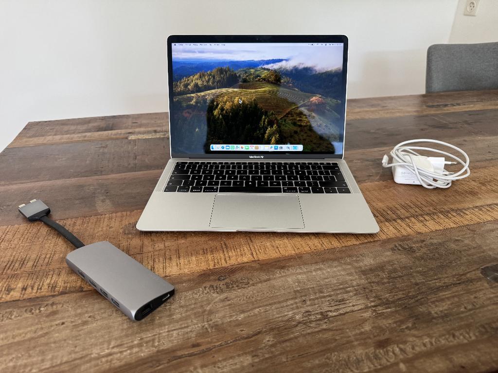 MacBook Air met retina scherm, Ophalen, Gebruikt, 8 GB, 13 inch