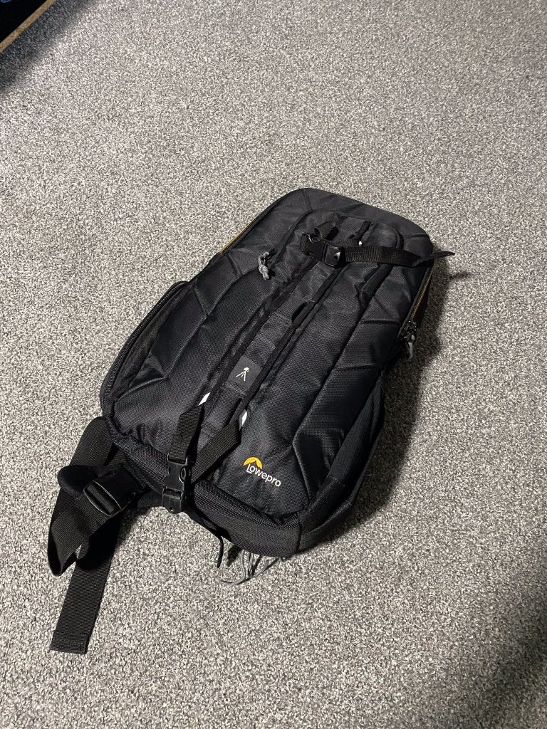 Lowepro slingbag fototas, compact, in goede staat, Ophalen of Verzenden, Zwart, Schoudertas, Lowepro