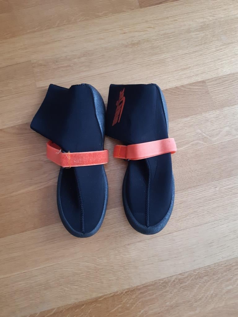 Surfschoenen, maat 40-41, Ophalen of Verzenden, Zo goed als nieuw, Dame of Heer, Zeil- of Surfschoenen