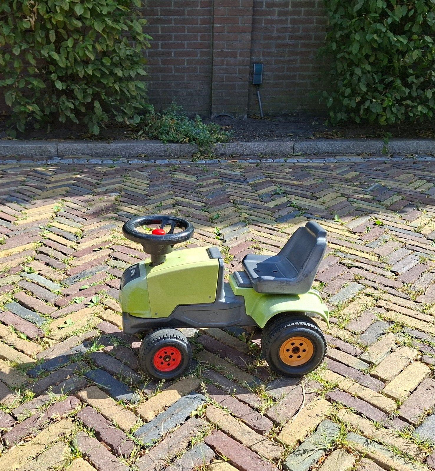 Groene Kindertractor ( looptractor), Kinderen en Baby's, Speelgoed | Buiten | Voertuigen en Loopfietsen, Ophalen