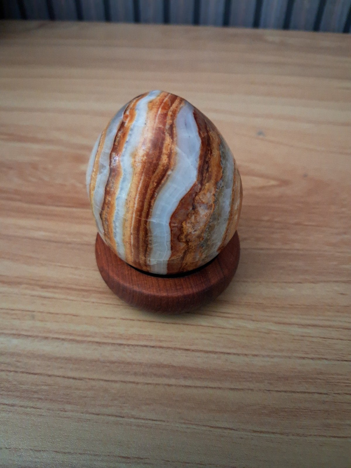 Bruine edelsteen Ei met houten ring, Ophalen, Gebruikt